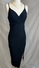 Load image into Gallery viewer, Lizeth Black or Pink Side Rushing Detail Midi Dress