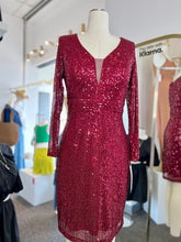 Load image into Gallery viewer, Selena Burgundy Or Black Sequence Short Dress
