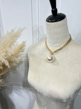 Load image into Gallery viewer, Grace Gold Chain Bee Charm Necklace