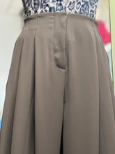 Load image into Gallery viewer, Verenice Chocolate Pleated Trousers