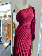 Load image into Gallery viewer, Penelope Sleeve pleaded Midi Dress