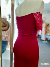 Load image into Gallery viewer, kay Burgundy or Black Long Off The Shoulders Laced Sleeves Dress