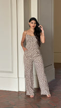 Load image into Gallery viewer, Kendal Leopard 2 piece Pant Set