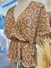 Load image into Gallery viewer, Jessie V-Neck Beige/Rust Plus Size Top