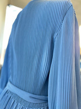 Load image into Gallery viewer, Jaimee Black or Blue 3/4 Sleeves Maxi Pleated Dress