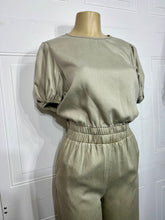 Load image into Gallery viewer, Leslie Sage Tencel 2 Piece Pants Set