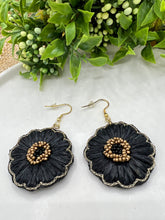 Load image into Gallery viewer, Lisa Mint or Black Flower Straw Earrings