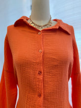 Load image into Gallery viewer, Brandelle Orange or Beige Embossed Texture Buttoned Down Top