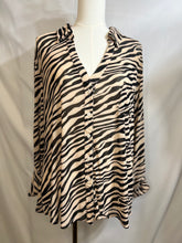 Load image into Gallery viewer, Kayla Animal Print Plus Size Mesh Top
