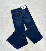 Load image into Gallery viewer, Paulina Medium Wash BCBG 5 Pocket High Rise Curvy Flare