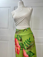 Load image into Gallery viewer, Veronica Green Wide Leg Palazzo Pants