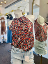 Load image into Gallery viewer, Rebba Disty Floral halter neck Camisole