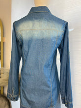 Load image into Gallery viewer, Marisela Denim Buttoned Up Collared Top