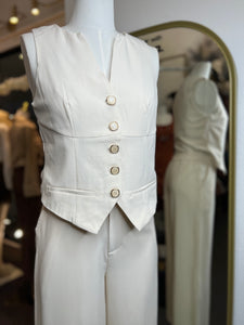 DAHLILA TWO-PIECE IVORY BUTTONED SET