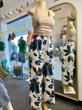 Load image into Gallery viewer, Tiffany Multifloral Fresh Flowy Pants