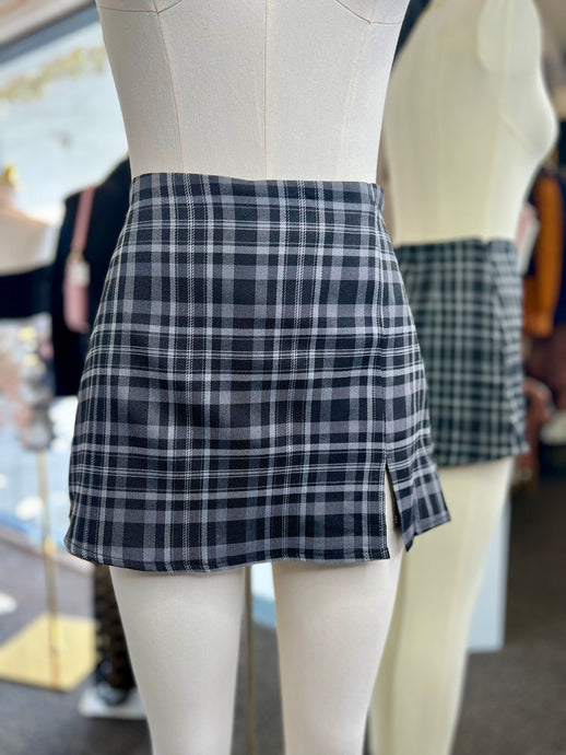 Paris Plaid Slit Front Side Zipper Stretchy Mini Skort
