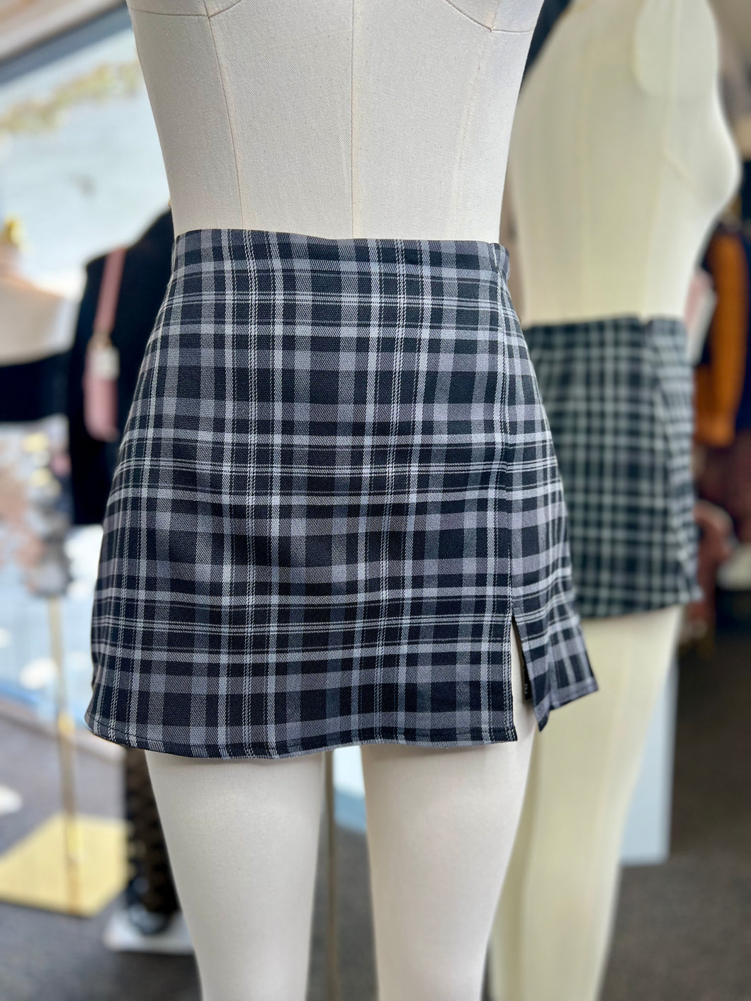 Paris Plaid Slit Front Side Zipper Stretchy Mini Skort