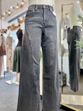 Load image into Gallery viewer, Linette Black Wide Leg Jeans