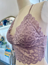 Load image into Gallery viewer, Bianca Lace Bralette