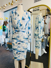 Load image into Gallery viewer, Mariah Floral Blue Rushed Long Sleeve Short Dress