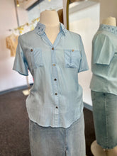 Load image into Gallery viewer, Paulette Sky Blue Top Crochet Detail