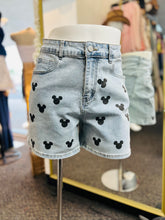 Load image into Gallery viewer, Minnie Light Washed Denim Shorts