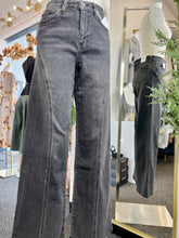 Load image into Gallery viewer, Linette Black Wide Leg Jeans