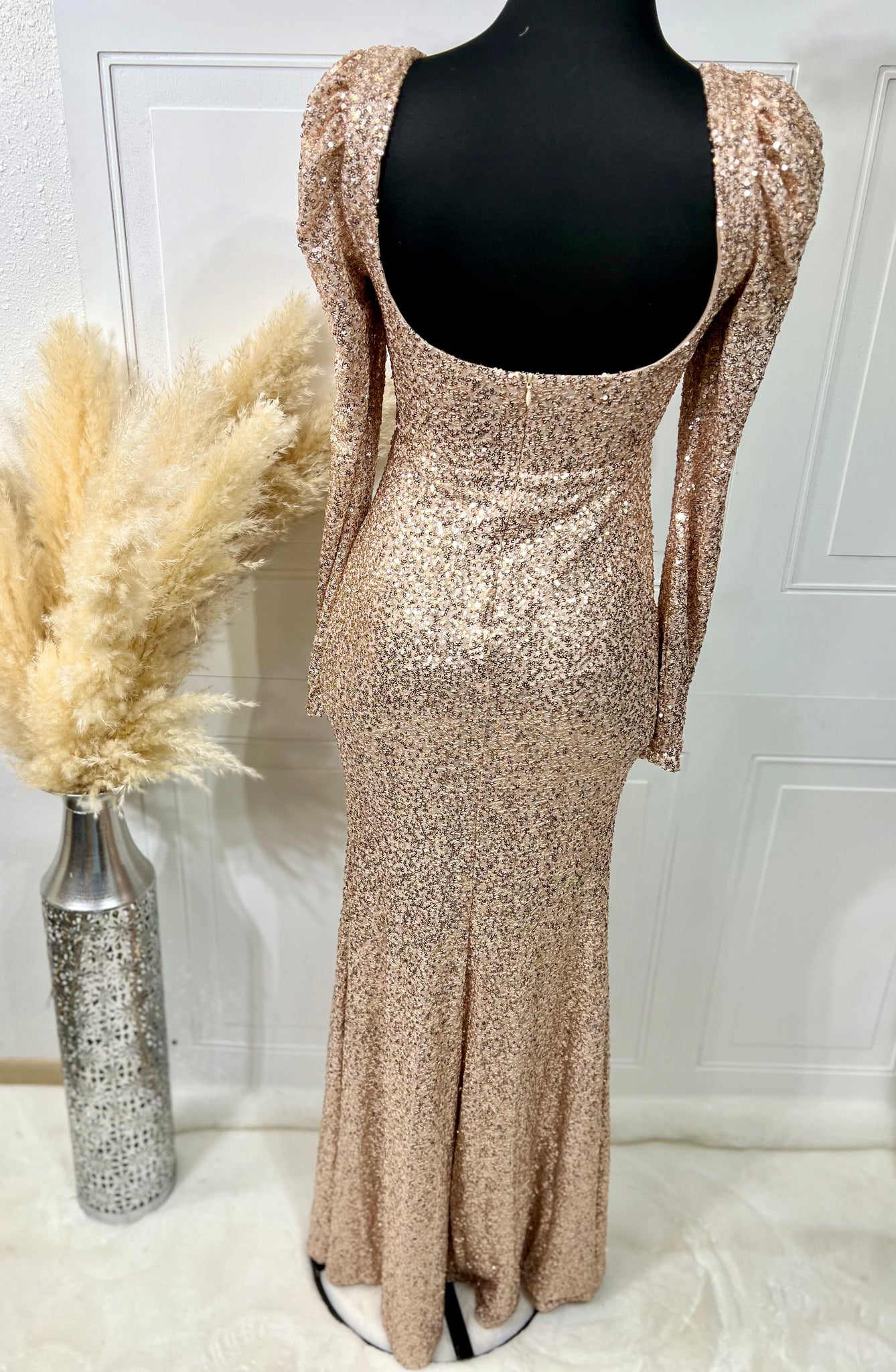emerald green and champagne gold dress Emerald Green Princess Dress With Long Tail, Emerald Princess Dress With Gold Lace, Tiffany Dress
