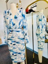 Load image into Gallery viewer, Mariah Floral Blue Rushed Long Sleeve Short Dress