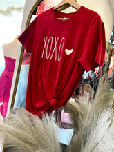 Load image into Gallery viewer, Sandy “xoxo” Valentines Round Neck Tee