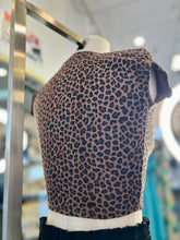 Load image into Gallery viewer, Betty Animal Print Ribbed Crop Top