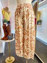 Load image into Gallery viewer, Teresa Black and White Abstract Flowy Pants