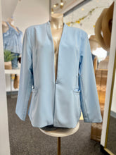Load image into Gallery viewer, Brianda Curvy Blazer