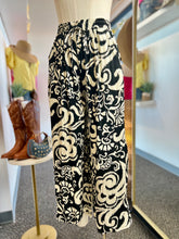 Load image into Gallery viewer, Teresa Black and White Abstract Flowy Pants