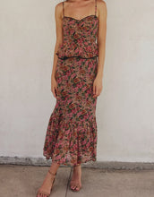 Load image into Gallery viewer, Freya vintage rose lurex ruffled dress