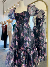 Load image into Gallery viewer, Abigail Black Flowy Floral Maxi Dress