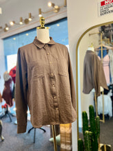 Load image into Gallery viewer, Janice Long Sleeve Button Up Blouse