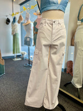 Load image into Gallery viewer, Angelica High Rise Skater Jeans