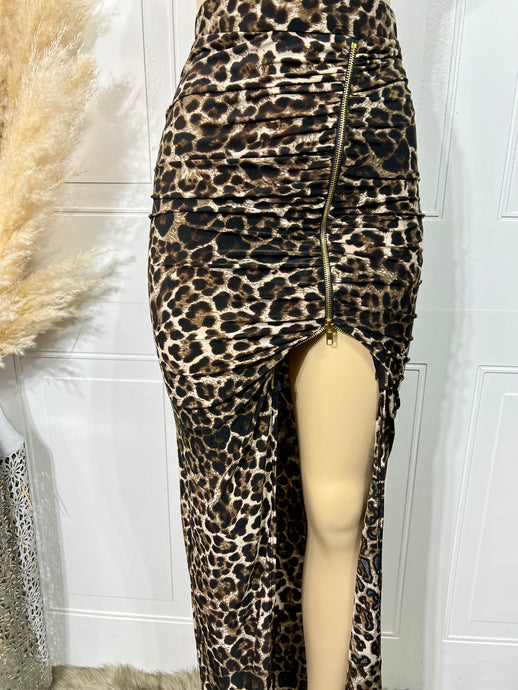 *CLEARANCE* Zoola Animal Print Ribbed Skirt with Gold Tone Front Zipper