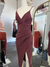 Load image into Gallery viewer, Lizeth Black,Pink or Burgundy Side Rushing Detail Midi Dress