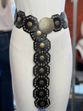 Load image into Gallery viewer, Brianda Bronze/Brown Adjustable Western Flora Hammered Buckle Belt