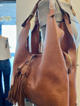 Load image into Gallery viewer, Savinne Faux Leather Tote Handbag Zipper Closure