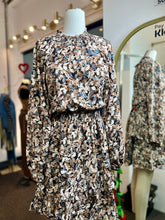 Load image into Gallery viewer, Coraline Plus Foliage Print Long Sleeve Asymmetrical Dress