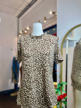 Load image into Gallery viewer, Vanessa Leopard Ruffle High Stretchy High Neck Top