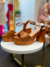 Load image into Gallery viewer, Daliah Semi-Platform Flat with Burlap &amp; Raffia Detail Casual Slip-ons
