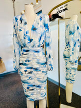 Load image into Gallery viewer, Mariah Floral Blue Rushed Long Sleeve Short Dress