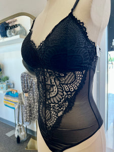 Lace Negligee W/ Padded Cups