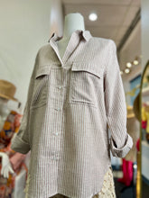 Load image into Gallery viewer, Trisha Linen Long Sleeve Lined Button Up Blouse