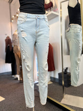 Load image into Gallery viewer, Susan Distressed Denim Ankle Skinny Jeans