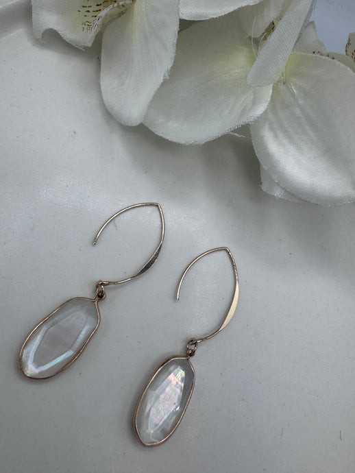 Rubi White Pearl Wire Threader Drop Earrings.
